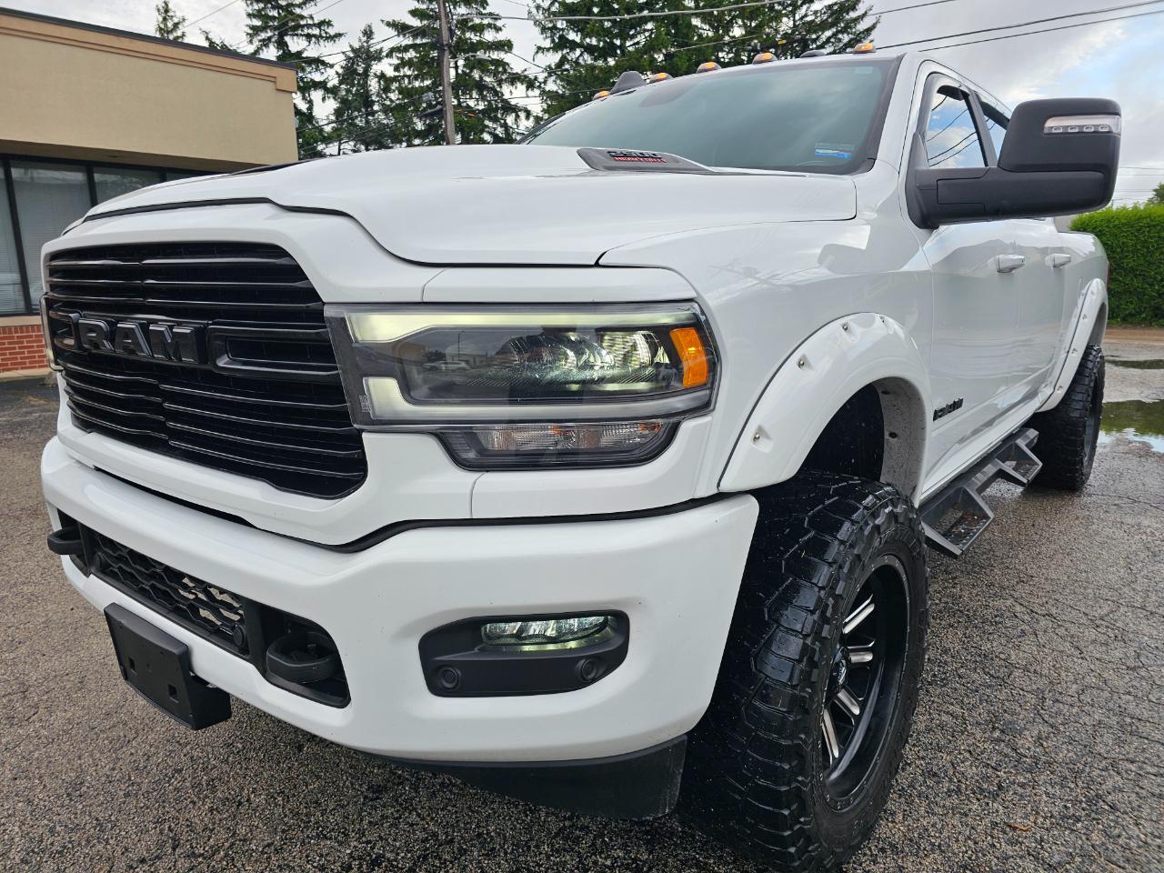 RAM 2500 Laramie 4x4 Crew Cab 6'4" Box 2023