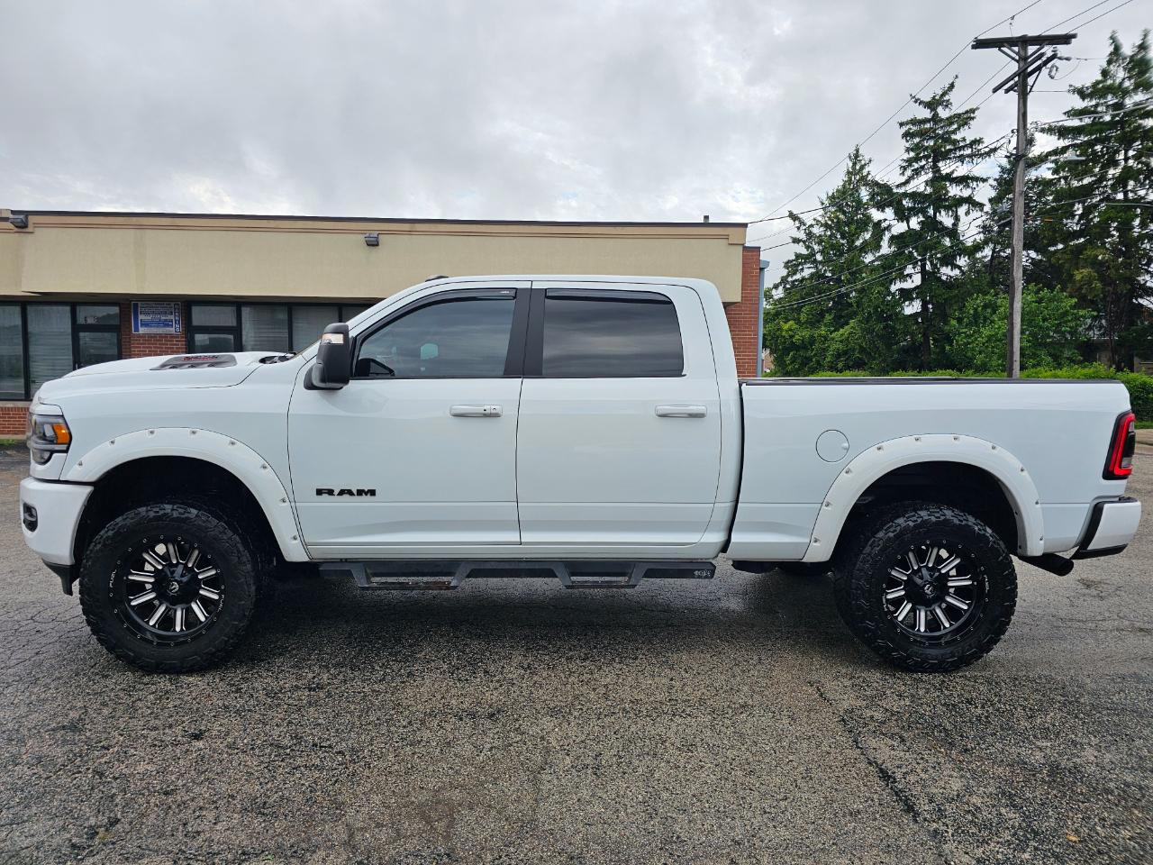 RAM 2500 Laramie 4x4 Crew Cab 6'4" Box 2023