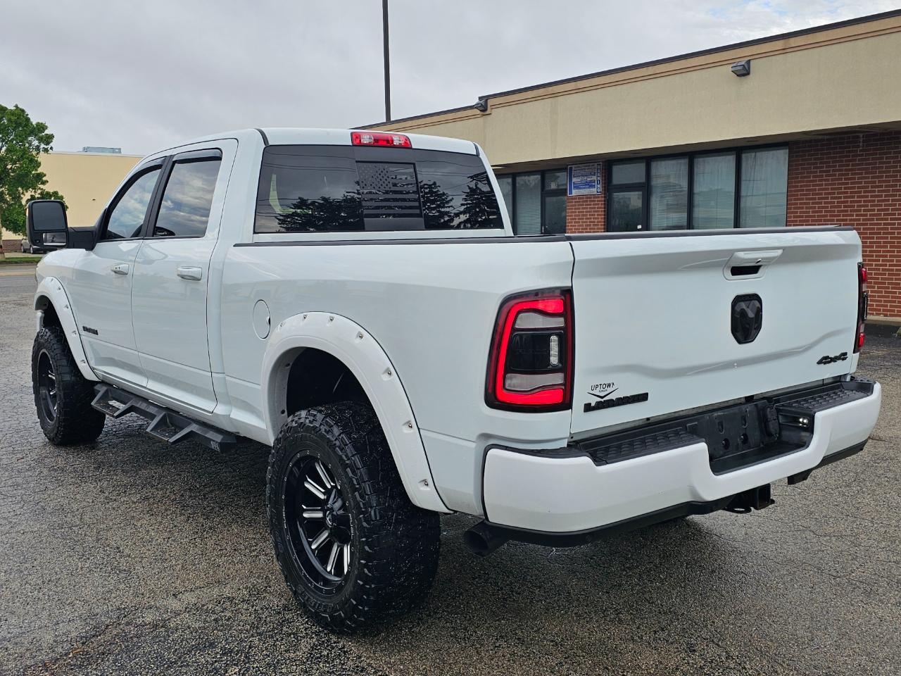 RAM 2500 Laramie 4x4 Crew Cab 6'4" Box 2023