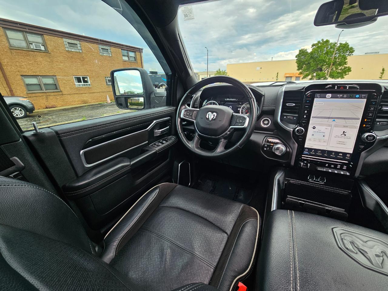RAM 2500 Laramie 4x4 Crew Cab 6'4" Box 2023
