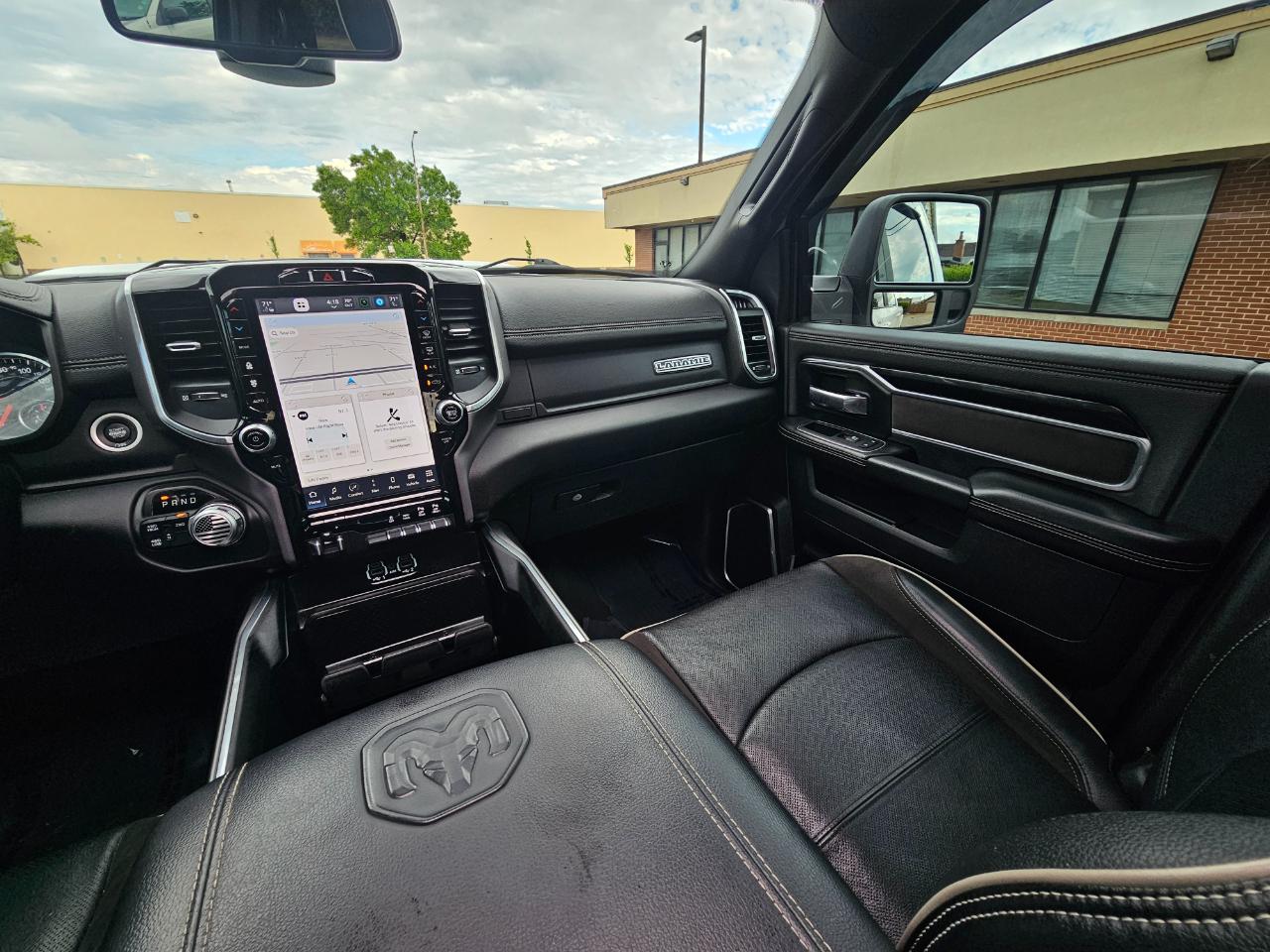 RAM 2500 Laramie 4x4 Crew Cab 6'4" Box 2023