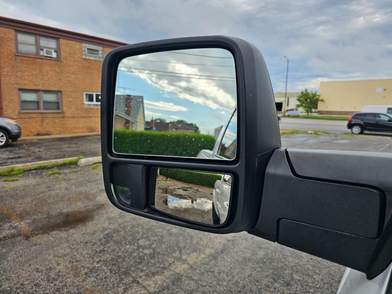RAM 2500 Laramie 4x4 Crew Cab 6'4" Box 2023