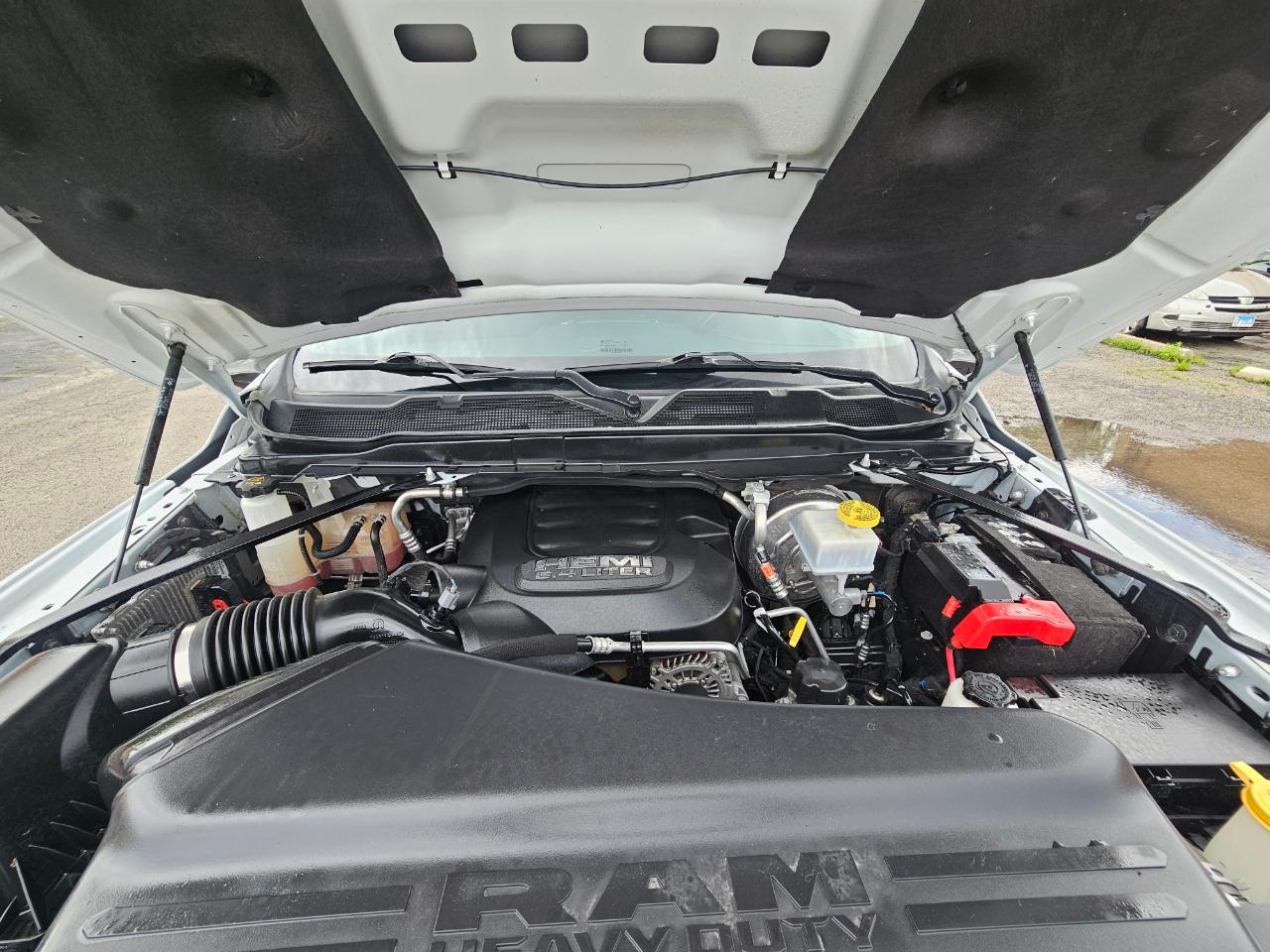 RAM 2500 Laramie 4x4 Crew Cab 6'4" Box 2023