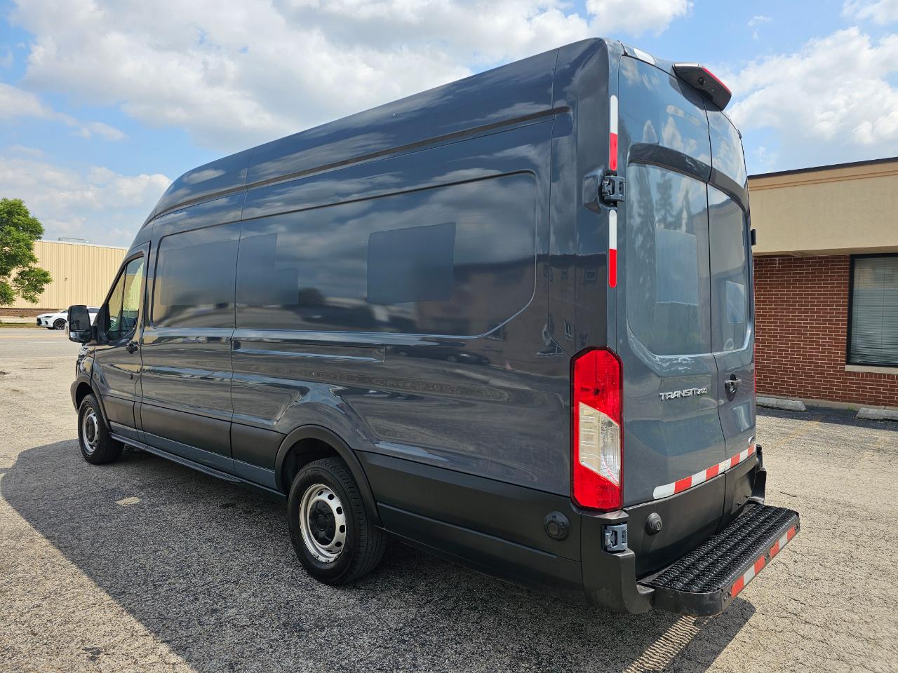 Ford Transit Van T-250 148" EL Hi Rf 9000 GVWR Sliding RH Dr 2019