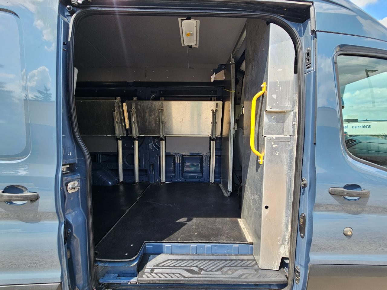 Ford Transit Van T-250 148" EL Hi Rf 9000 GVWR Sliding RH Dr 2019