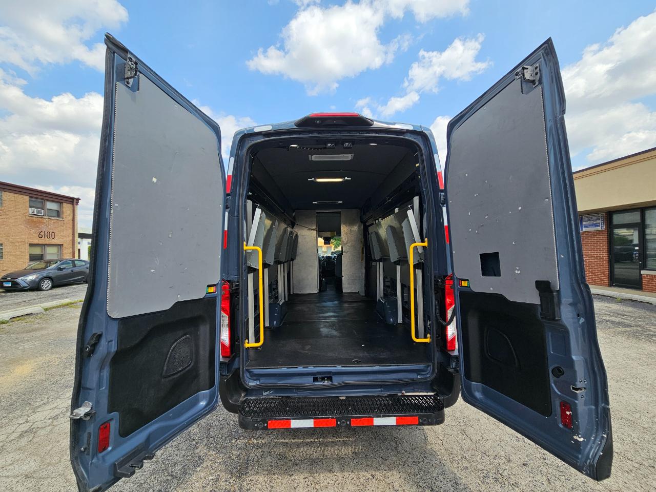 Ford Transit Van T-250 148" EL Hi Rf 9000 GVWR Sliding RH Dr 2019
