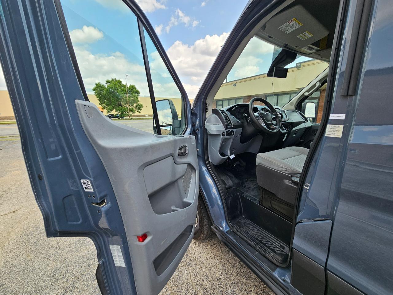 Ford Transit Van T-250 148" EL Hi Rf 9000 GVWR Sliding RH Dr 2019