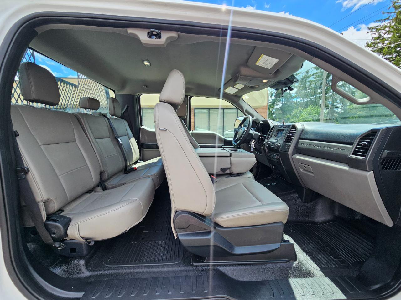 Ford Super Duty F-250 SRW 4WD SuperCab 158" XL 2020