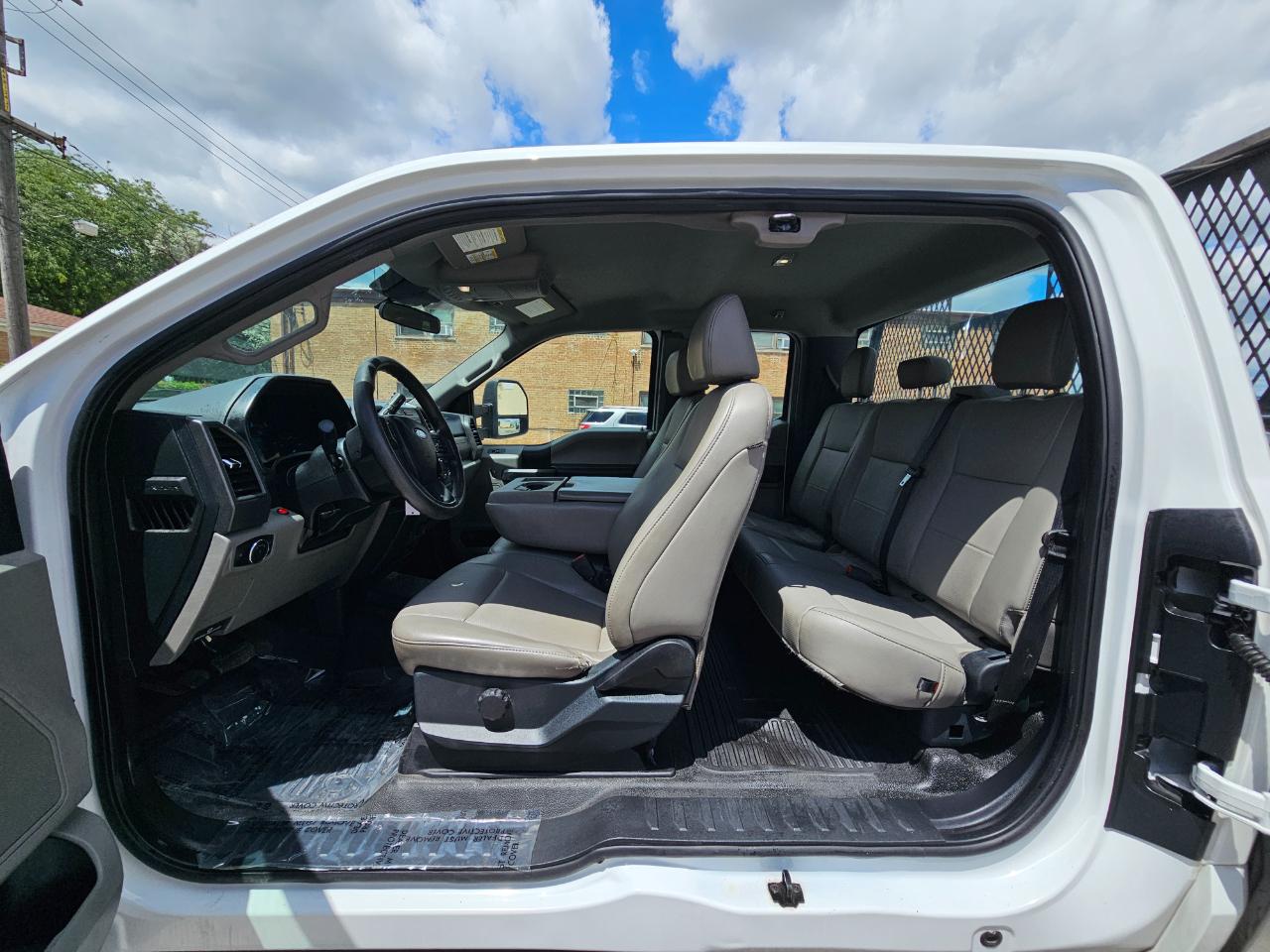 Ford Super Duty F-250 SRW 4WD SuperCab 158" XL 2020