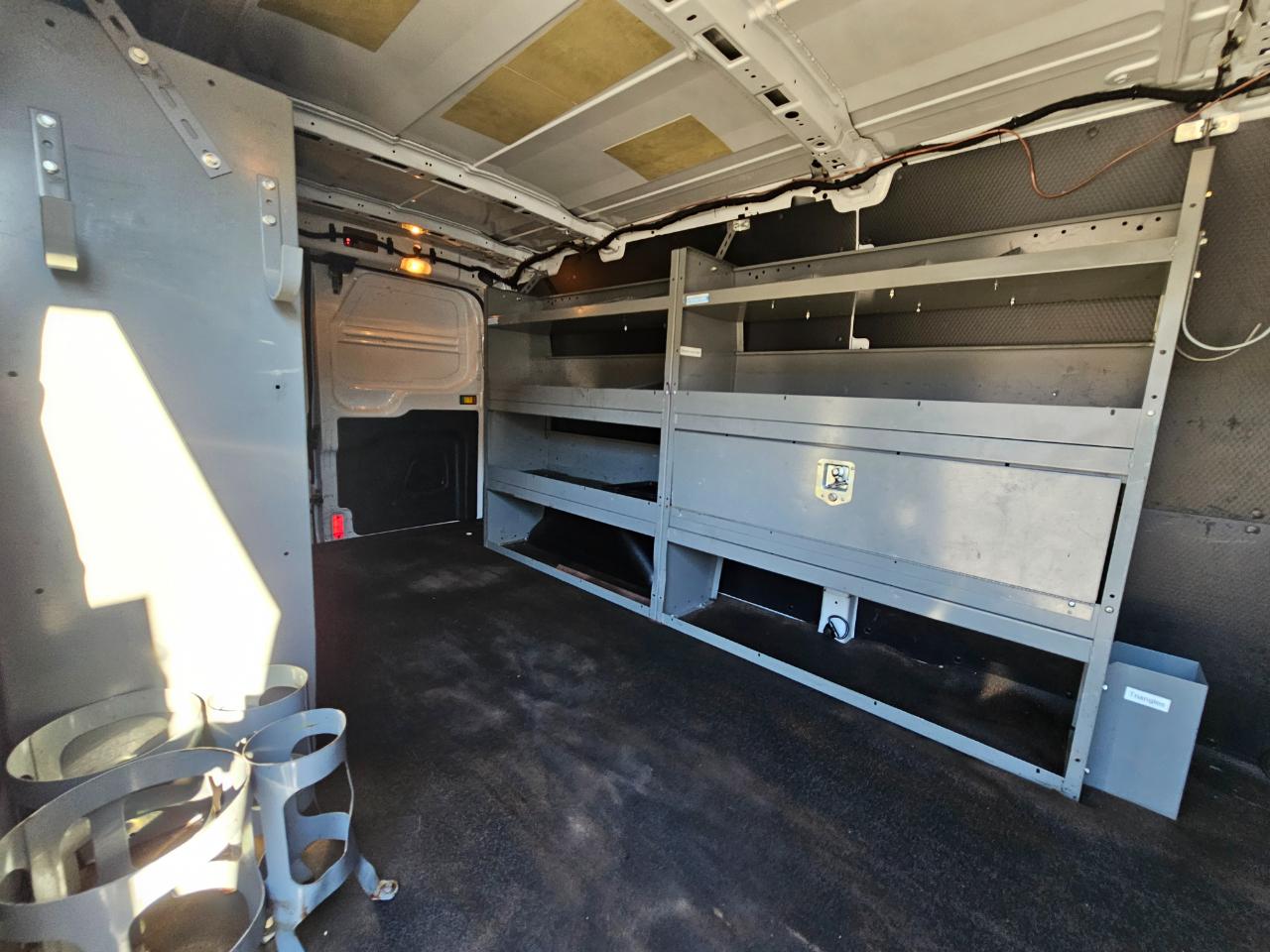Ford Transit Cargo Van T-250 148" Low Rf 9000 GVWR Swing-Out RH Dr 2018