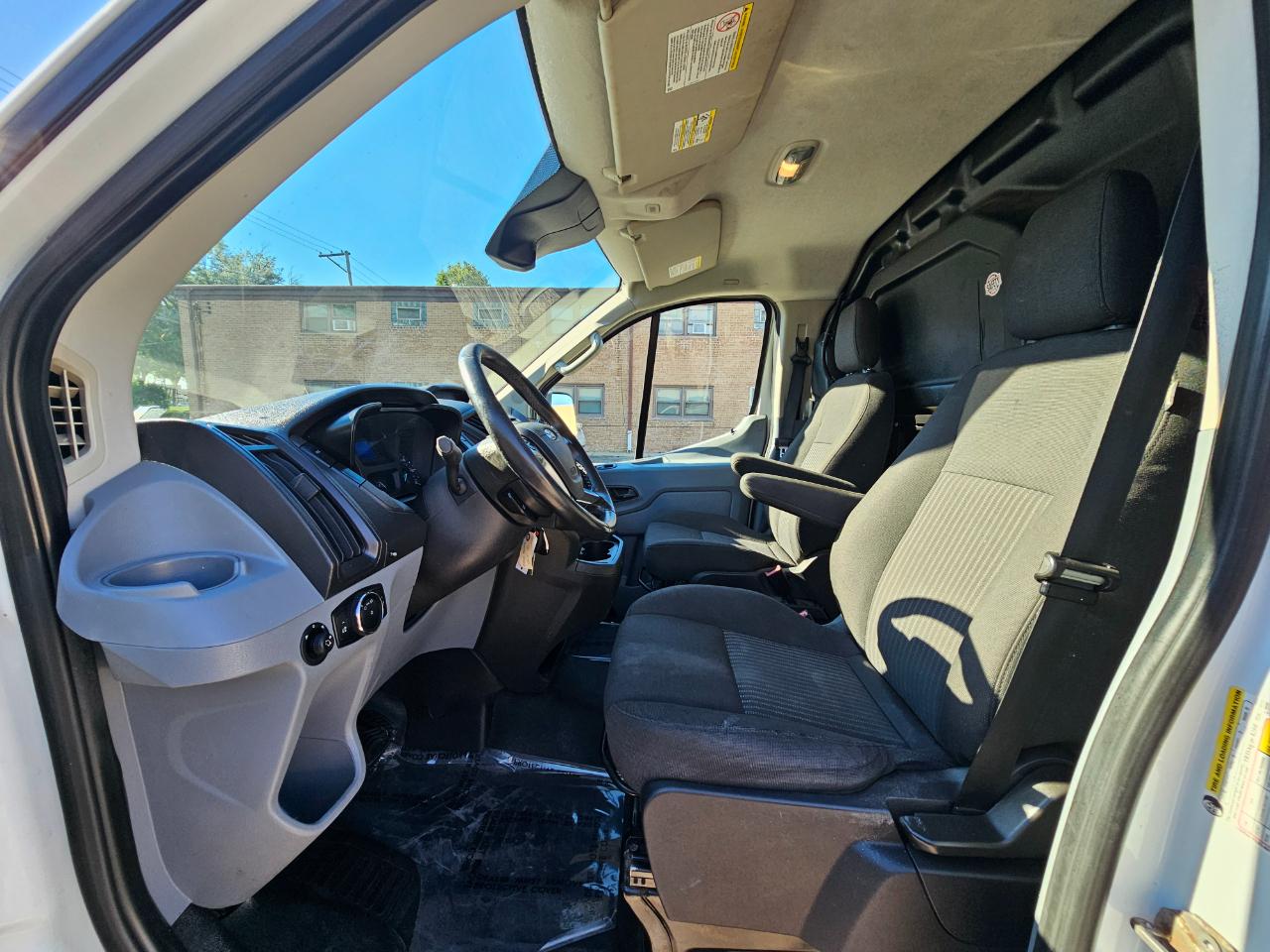 Ford Transit Cargo Van T-250 148" Low Rf 9000 GVWR Swing-Out RH Dr 2018