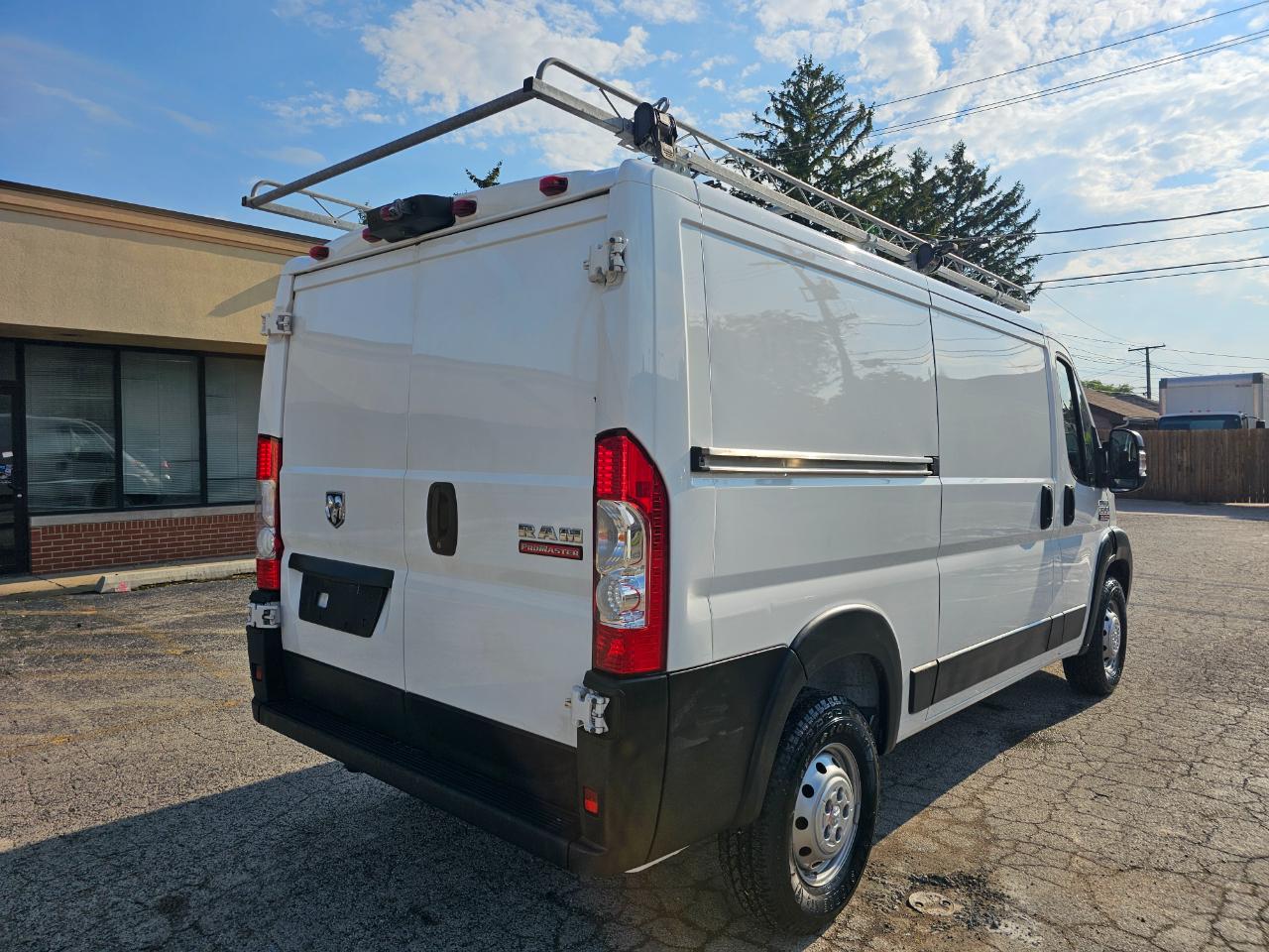 RAM ProMaster Cargo Van 1500 Low Roof 136" WB 2022
