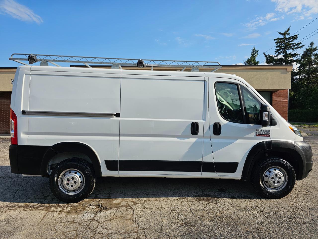 RAM ProMaster Cargo Van 1500 Low Roof 136" WB 2022