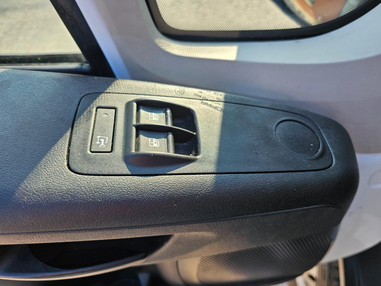 RAM ProMaster Cargo Van 1500 Low Roof 136" WB 2022