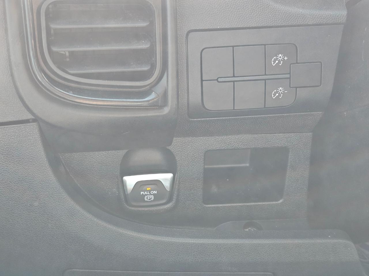 RAM ProMaster Cargo Van 1500 Low Roof 136" WB 2022
