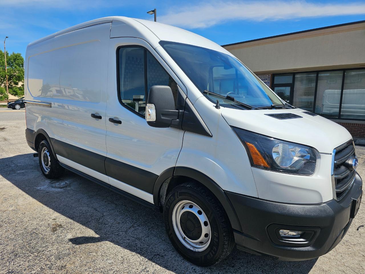 Ford Transit Cargo Van T-150 130" Med Rf 8670 GVWR RWD 2020