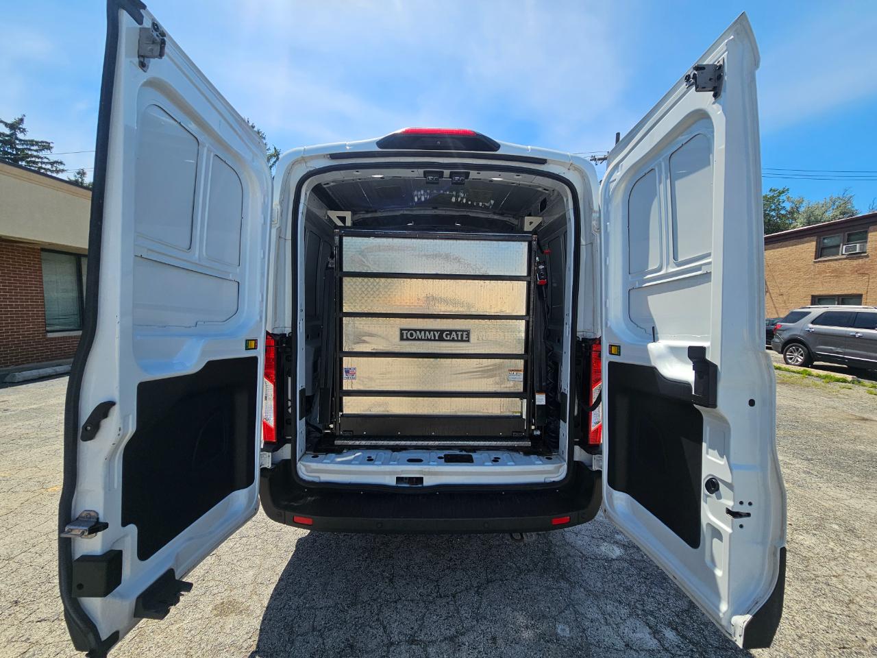 Ford Transit Cargo Van T-150 130" Med Rf 8670 GVWR RWD 2020