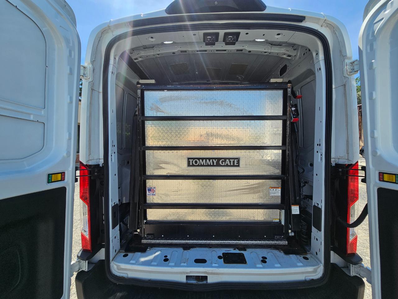 Ford Transit Cargo Van T-150 130" Med Rf 8670 GVWR RWD 2020