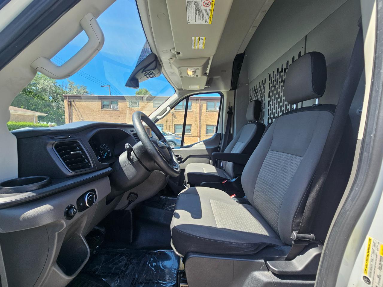 Ford Transit Cargo Van T-150 130" Med Rf 8670 GVWR RWD 2020