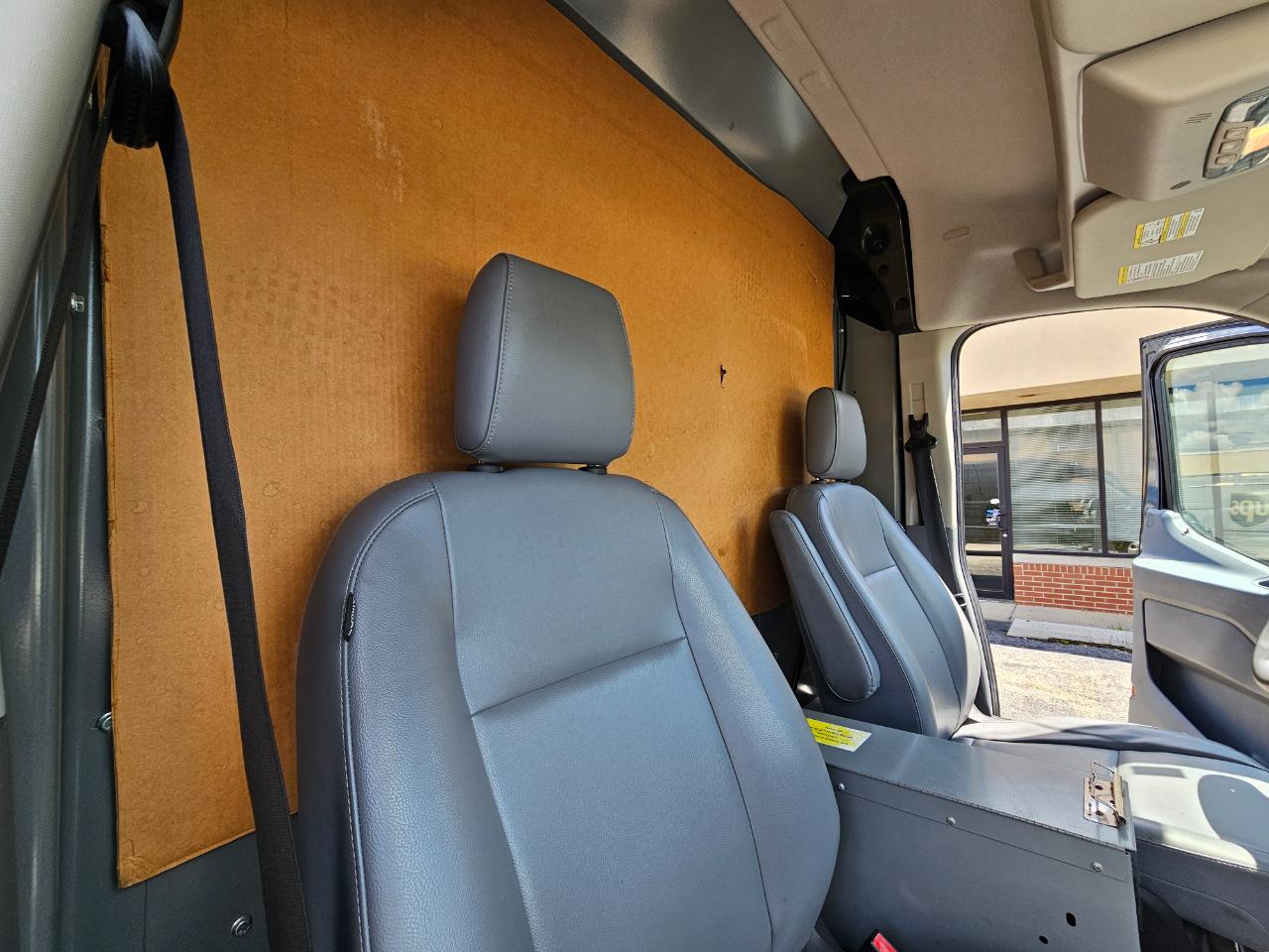 Ford Transit Cargo Van T-250 148" Med Rf 9000 GVWR Sliding RH Dr 2017