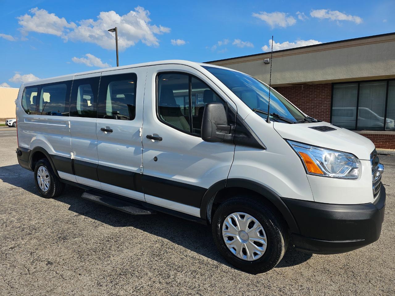 Ford Transit Passenger Wagon T-350 148" Low Roof XLT Swing-Out RH Dr 2019