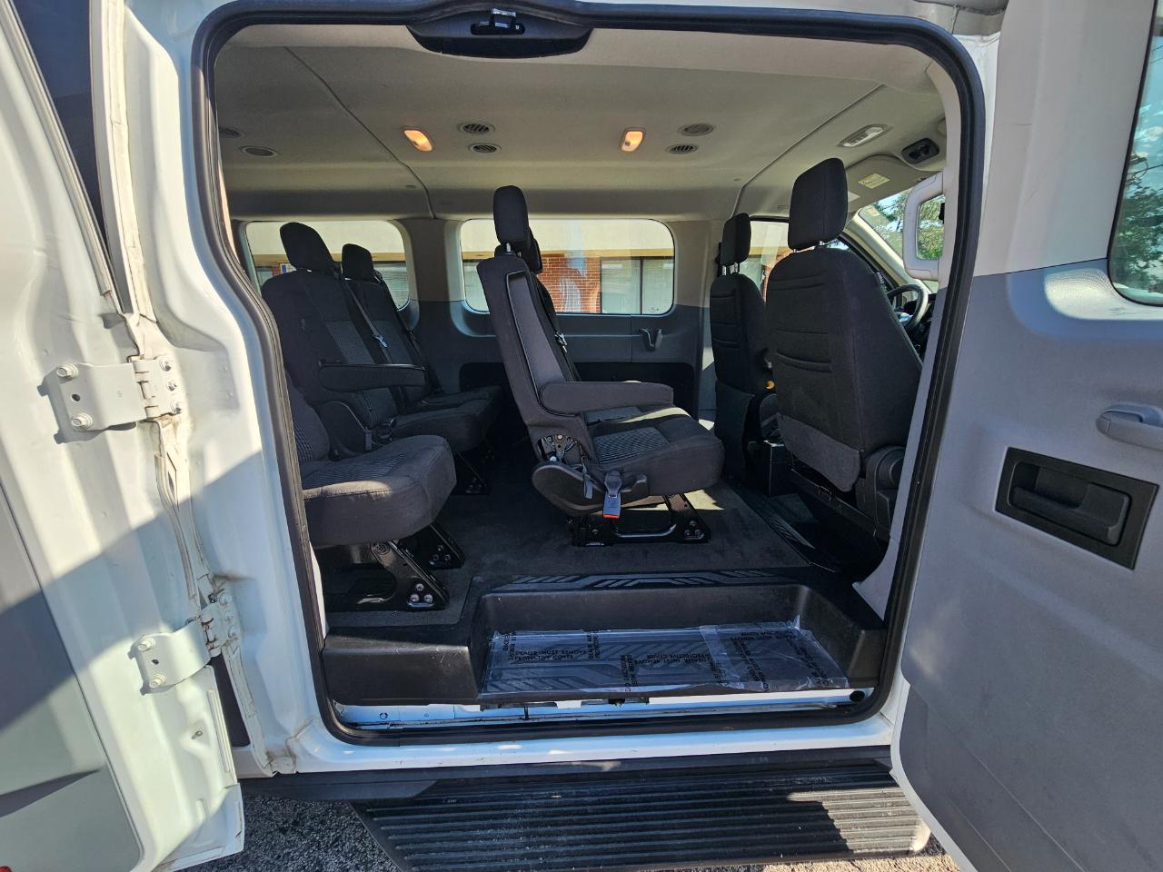 Ford Transit Passenger Wagon T-350 148" Low Roof XLT Swing-Out RH Dr 2019