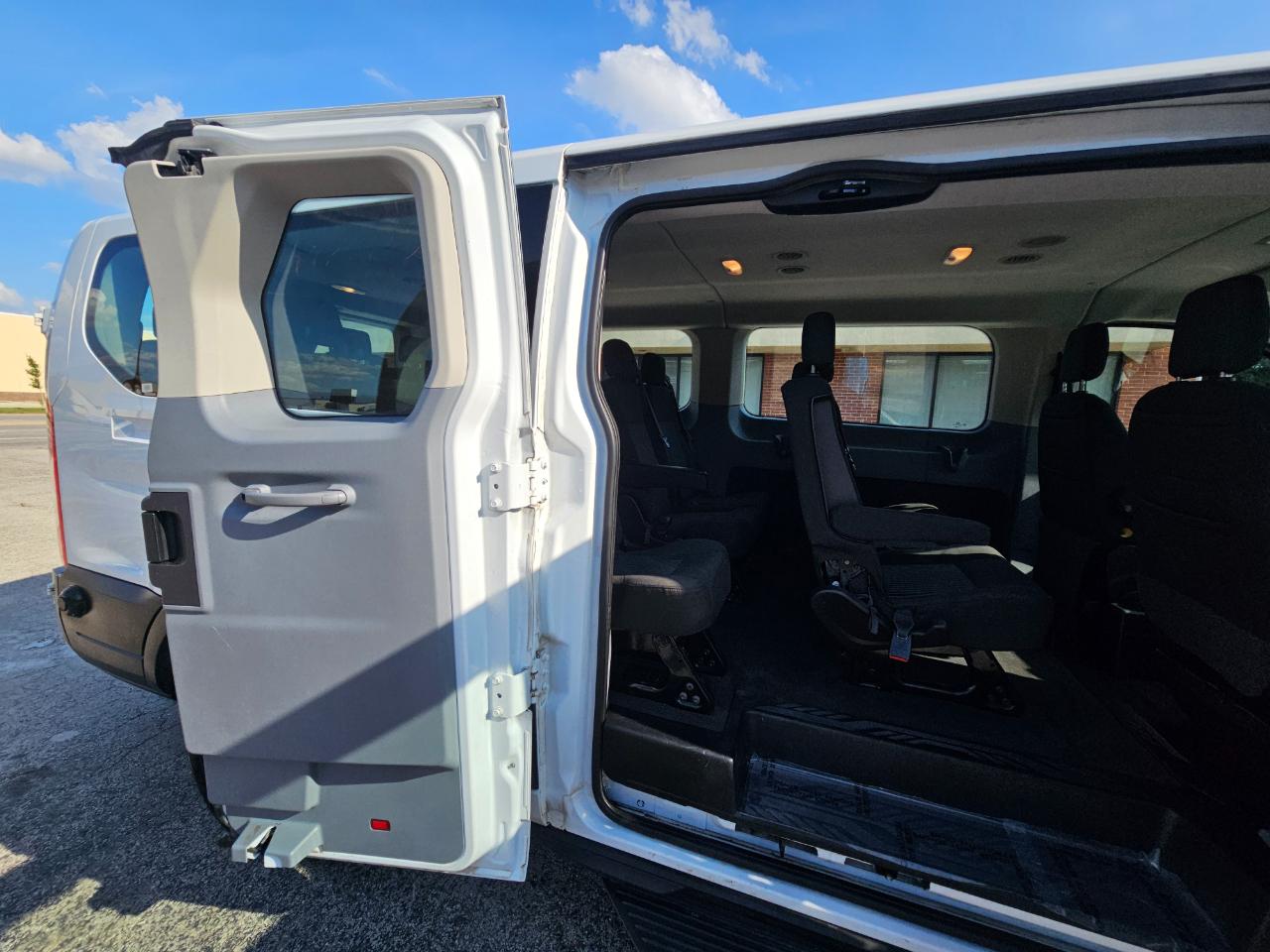 Ford Transit Passenger Wagon T-350 148" Low Roof XLT Swing-Out RH Dr 2019