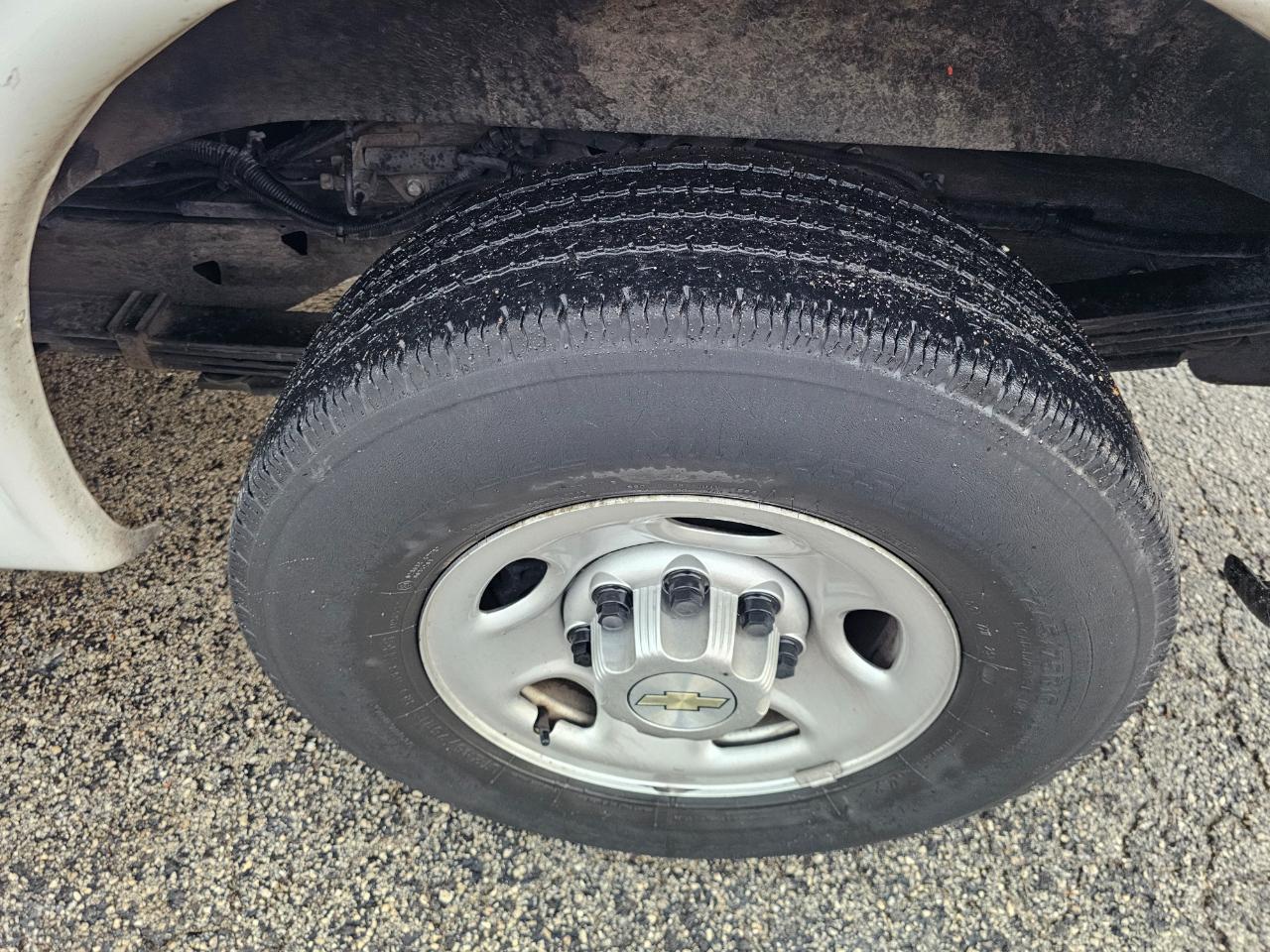 Chevrolet Express Cargo Van RWD 3500 135" 2020