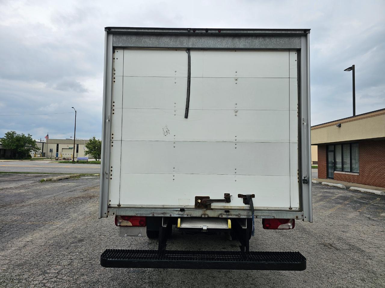 Mercedes-Benz Sprinter Chassis-Cabs 2WD Reg Cab 144" WB 2014