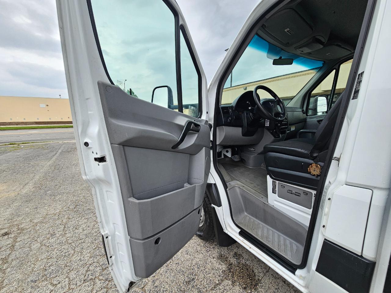 Mercedes-Benz Sprinter Chassis-Cabs 2WD Reg Cab 144" WB 2014