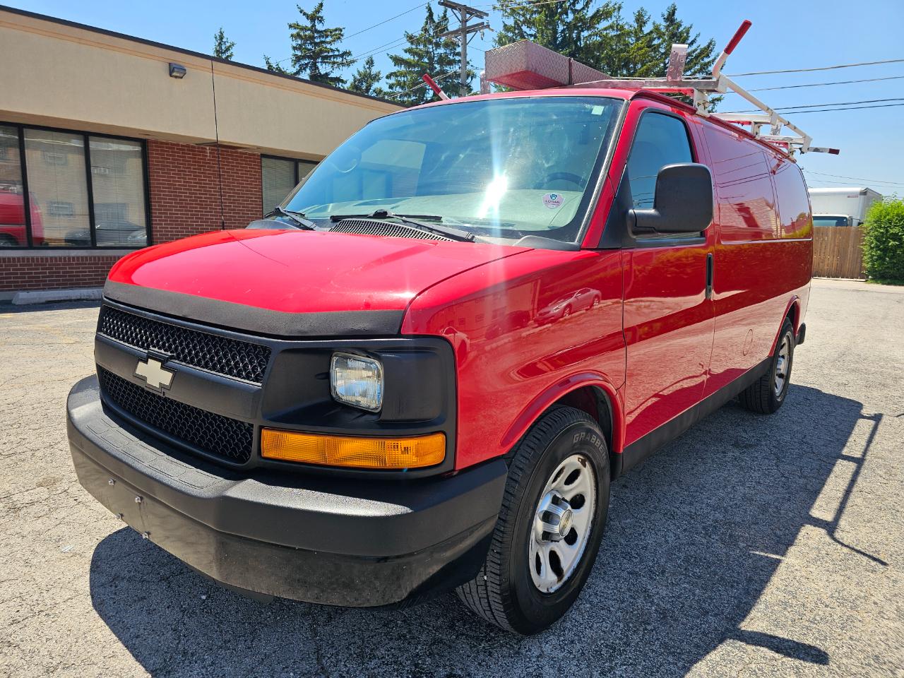 Chevrolet Express Cargo Van RWD 1500 135" 2013