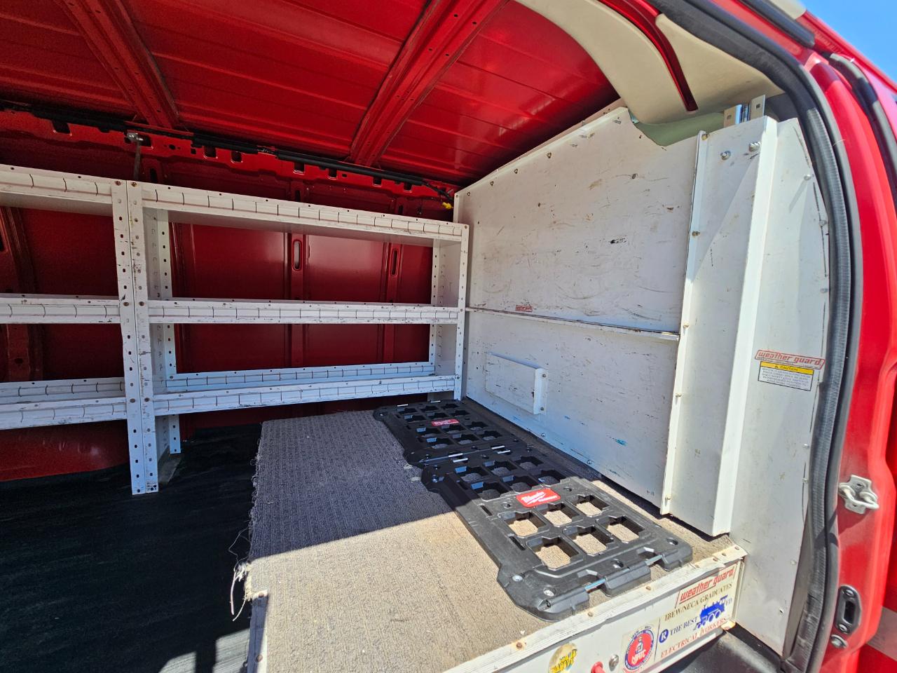 Chevrolet Express Cargo Van RWD 1500 135" 2013