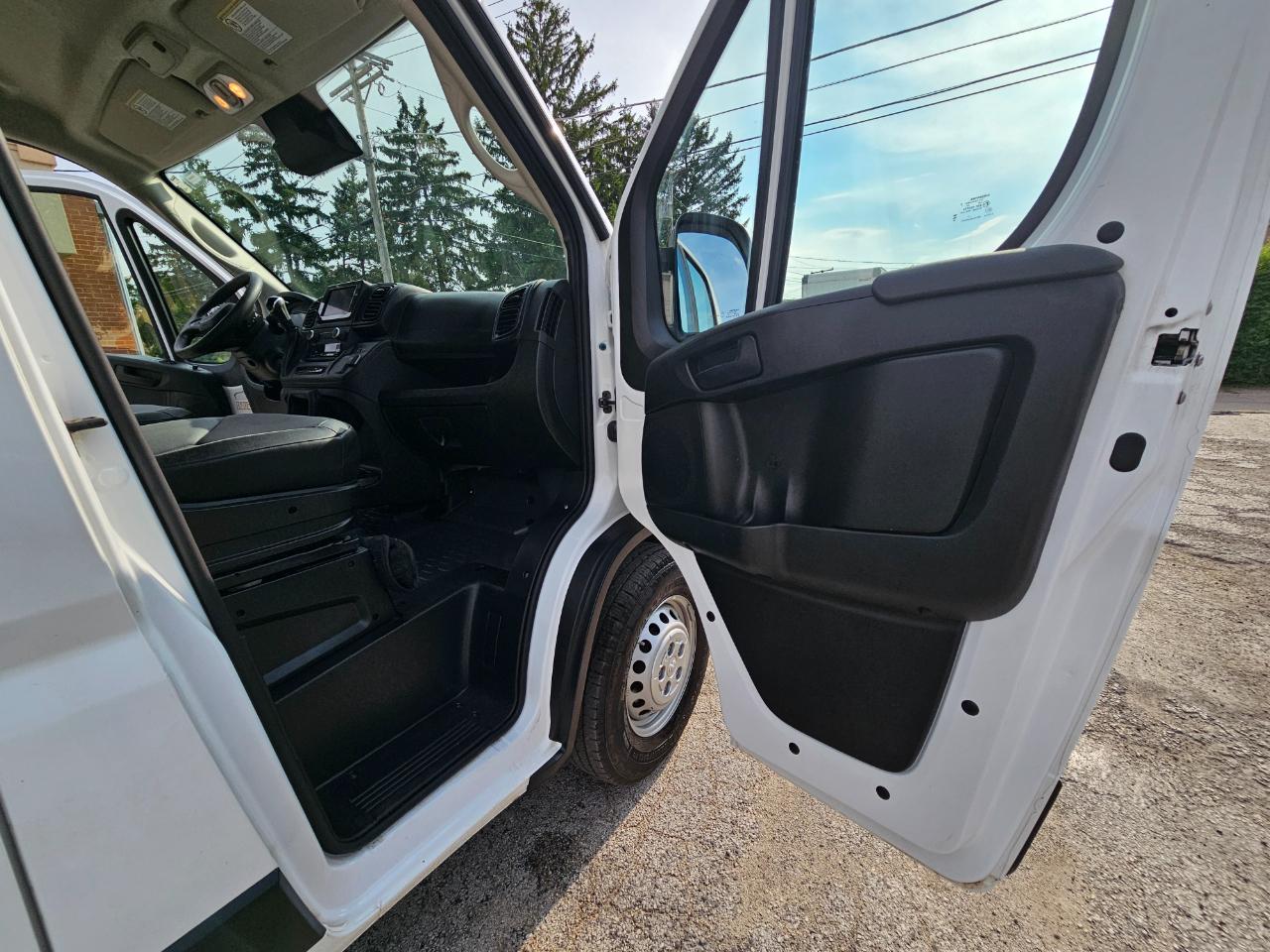RAM ProMaster Cargo Van Tradesman 3500 High Roof 159" WB w/Pass Seat 2025