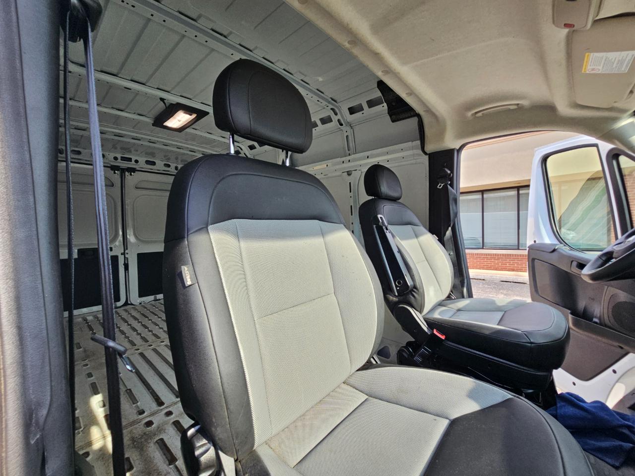RAM ProMaster Cargo Van Tradesman 3500 High Roof 159" WB w/Pass Seat 2025