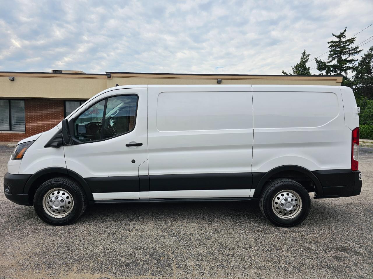 Ford Transit Cargo Van T-250 130" Low Rf 9070 GVWR AWD 2022