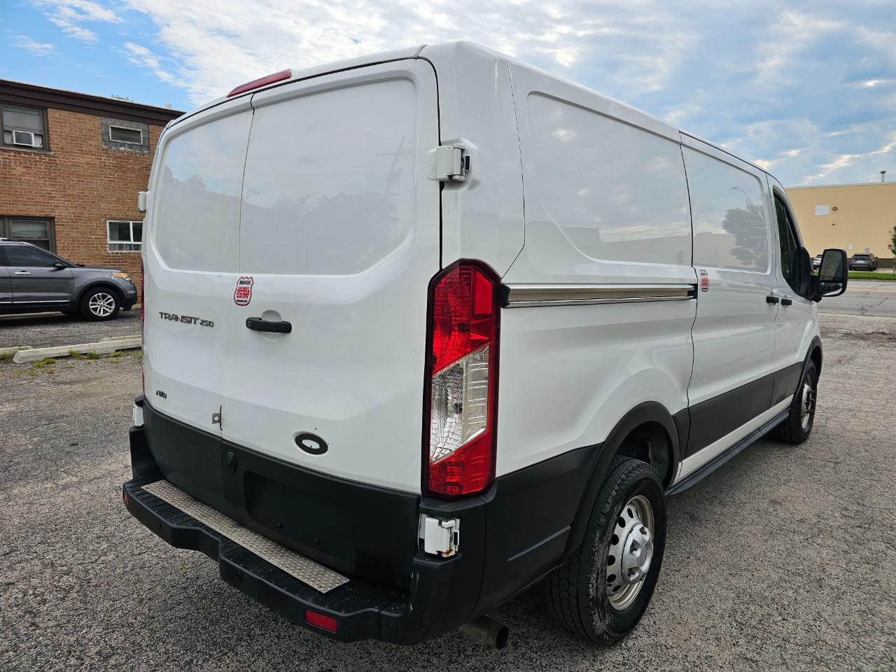 Ford Transit Cargo Van T-250 130" Low Rf 9070 GVWR AWD 2022