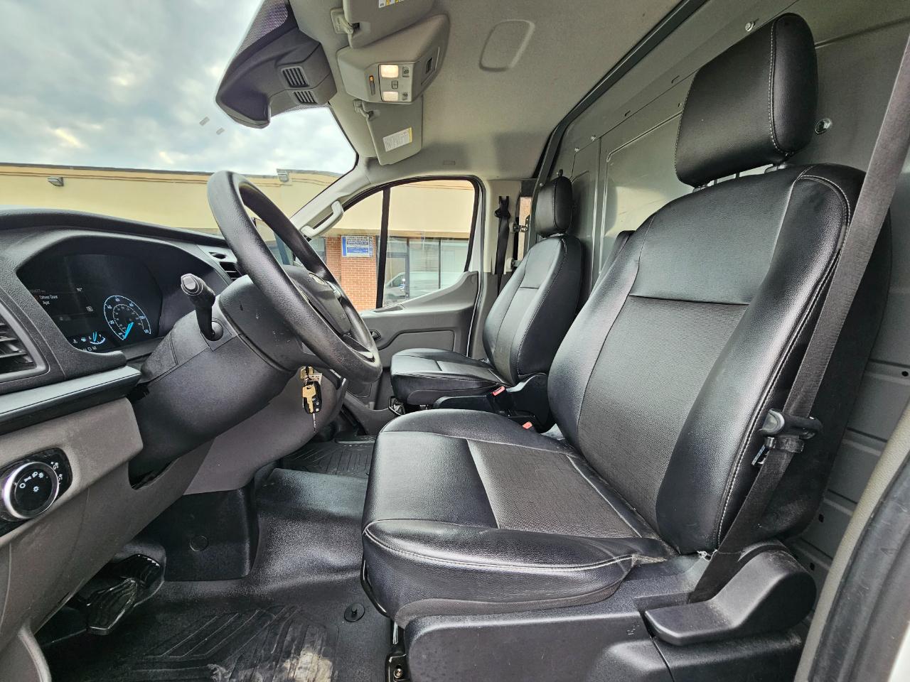 Ford Transit Cargo Van T-250 130" Low Rf 9070 GVWR AWD 2022