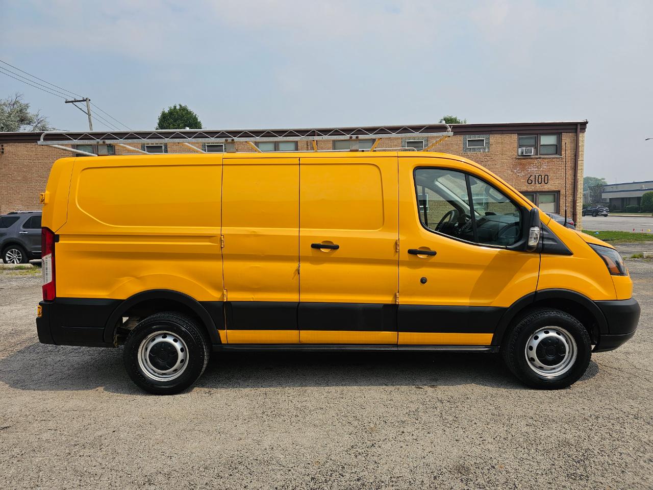 Ford Transit Van T-250 130" Low Rf 9000 GVWR Swing-Out RH Dr 2019