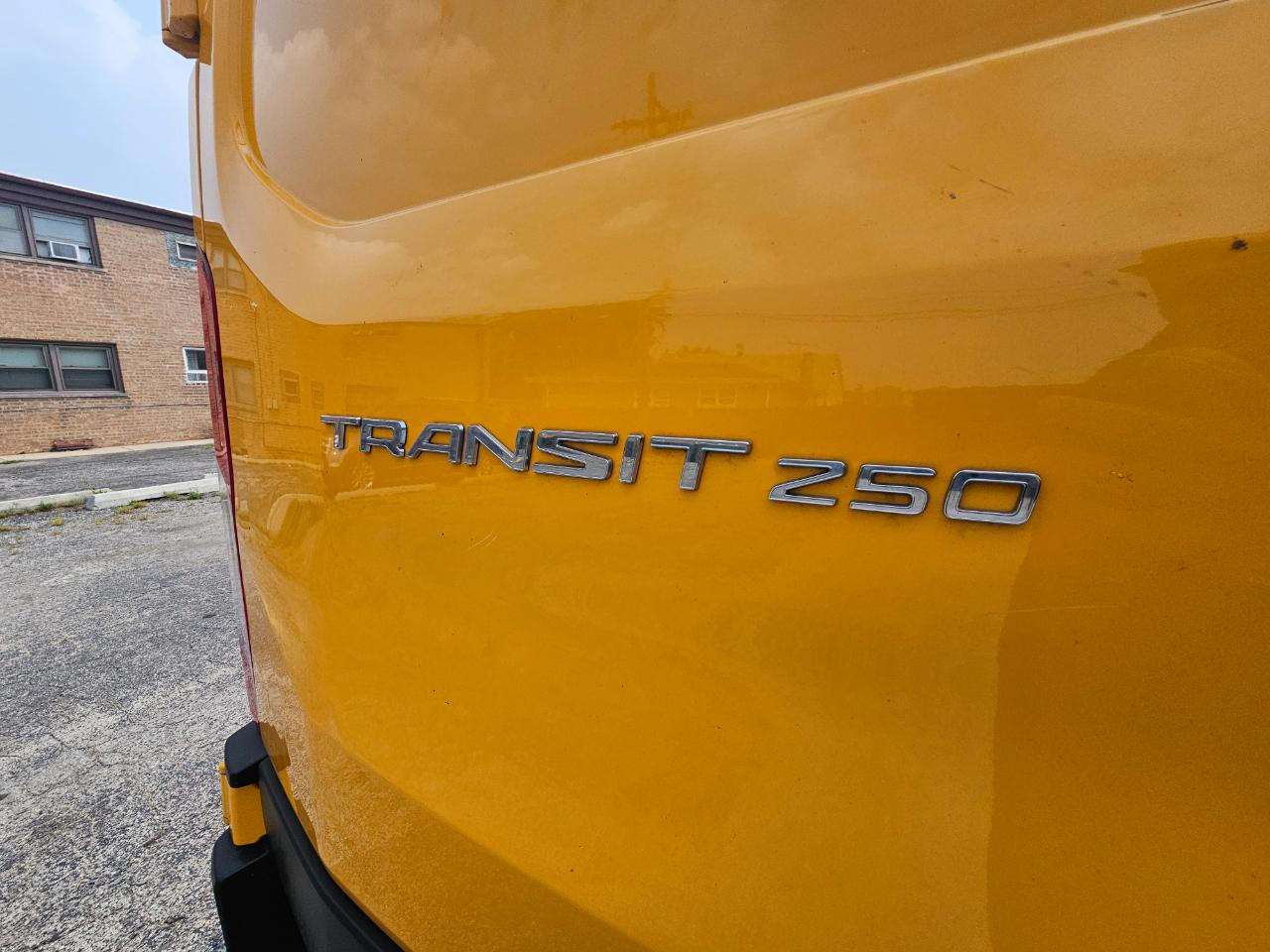 Ford Transit Van T-250 130" Low Rf 9000 GVWR Swing-Out RH Dr 2019