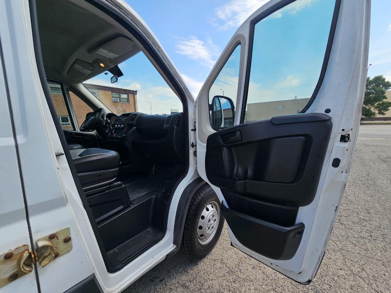 RAM ProMaster Cargo Van 1500 Low Roof 136" WB 2016