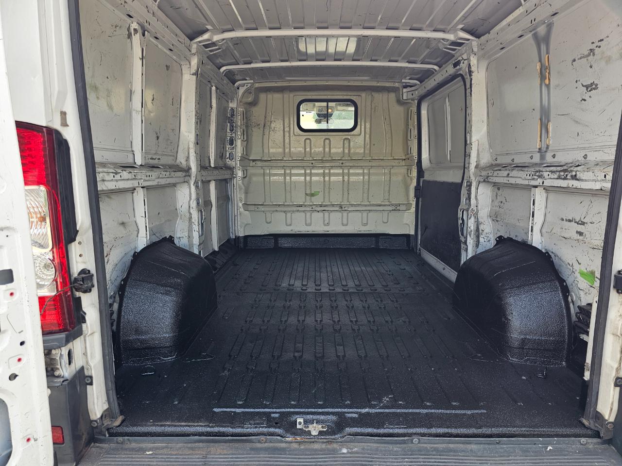 RAM ProMaster Cargo Van 1500 Low Roof 136" WB 2016