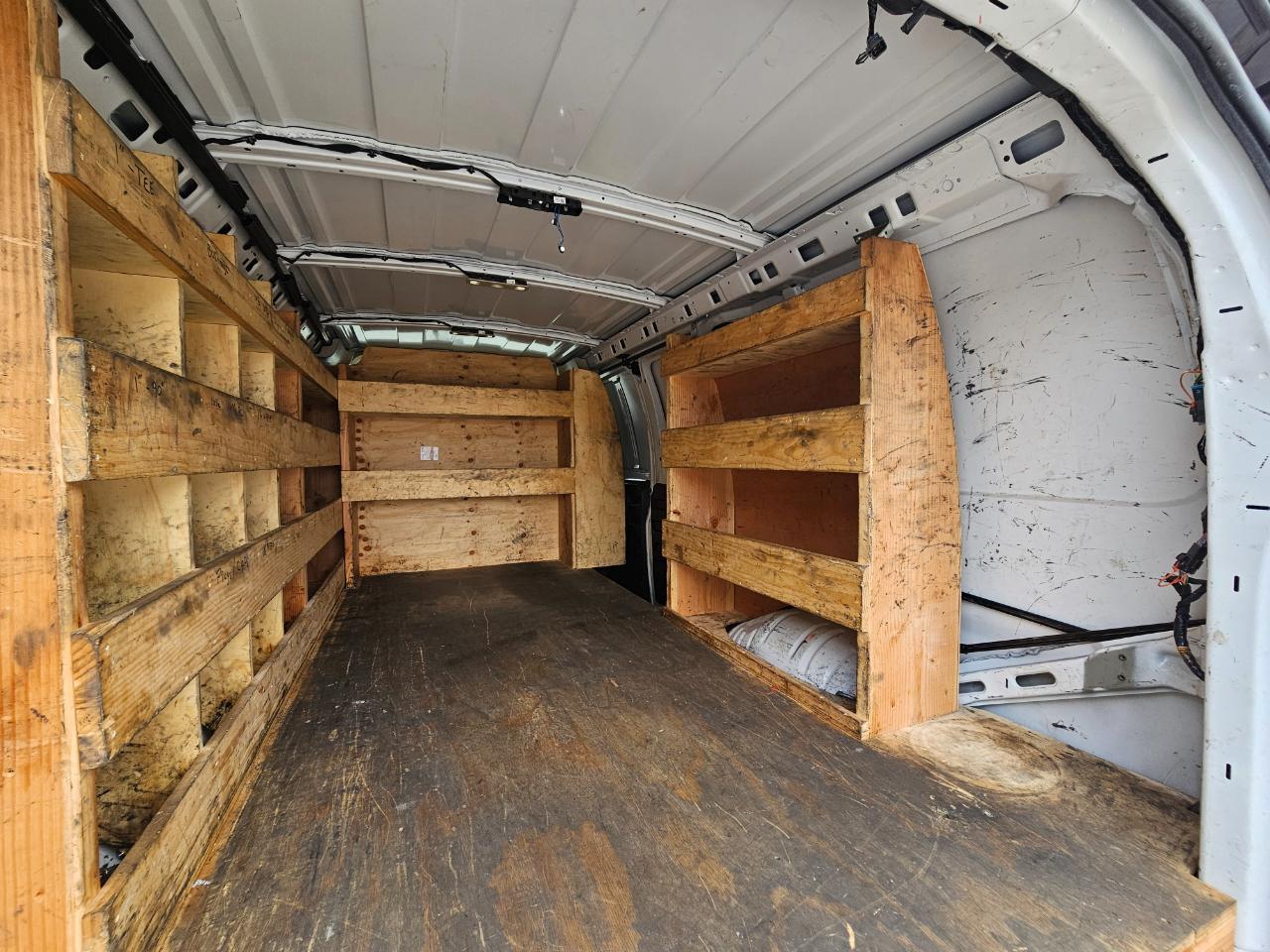 Chevrolet Express Cargo Van RWD 3500 135" 2021