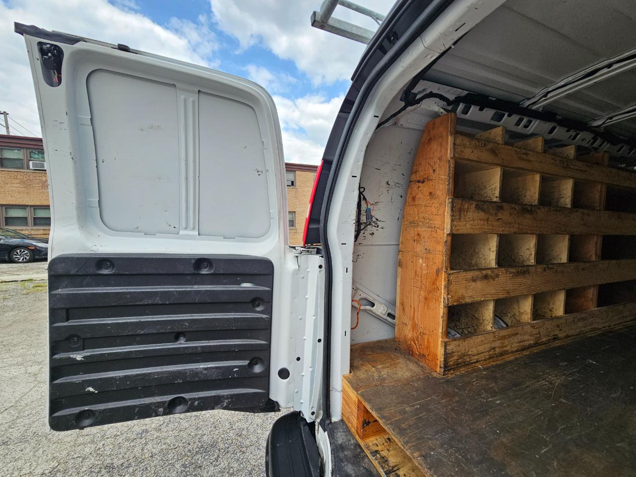 Chevrolet Express Cargo Van RWD 3500 135" 2021