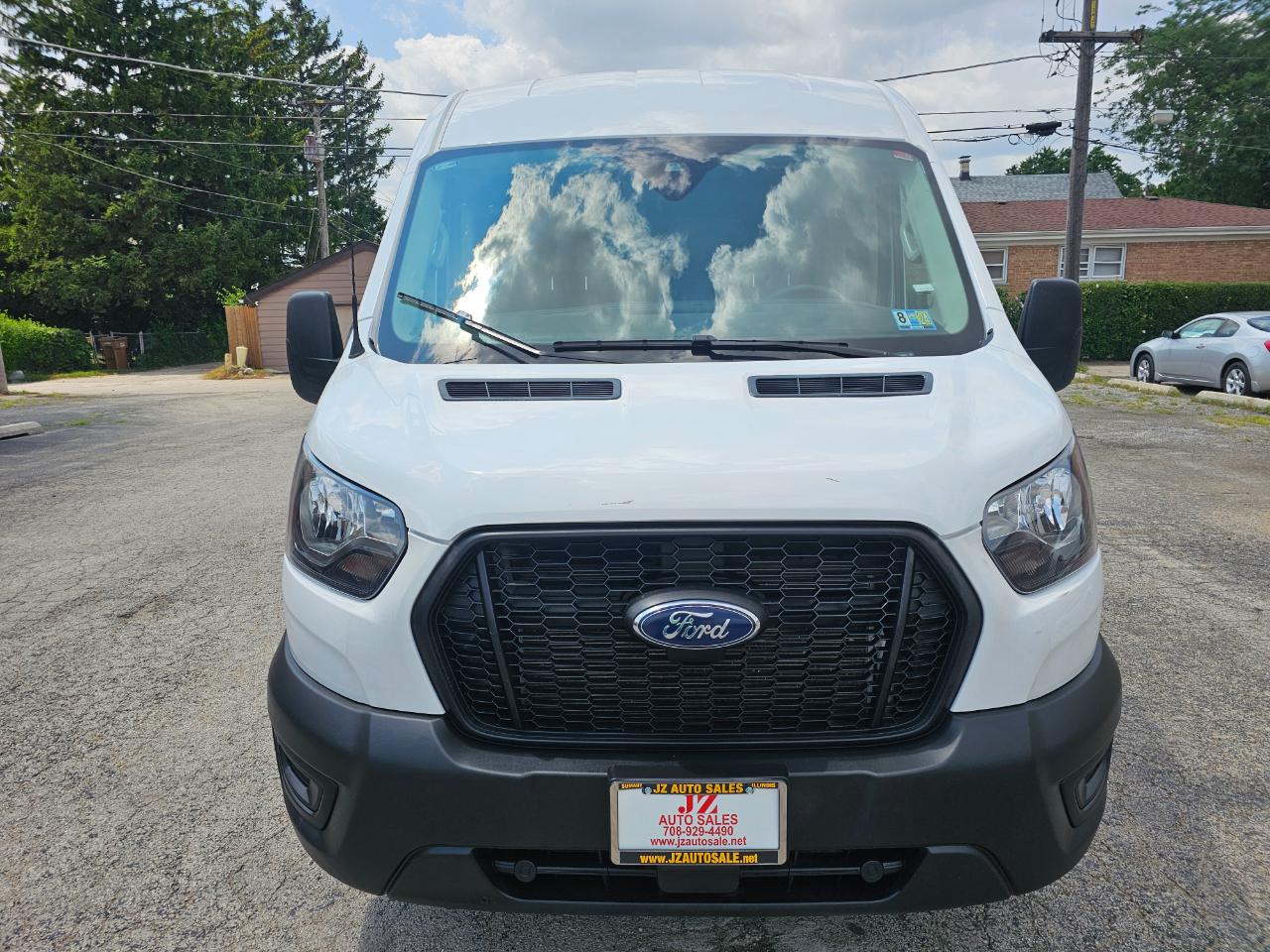 Ford Transit Cargo Van T-250 148" Med Rf 9070 GVWR RWD 2023