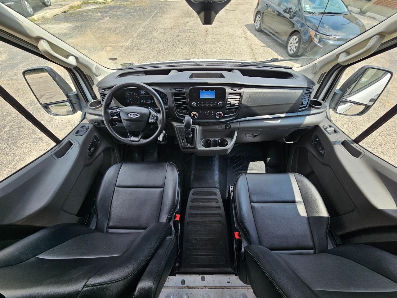 Ford Transit Cargo Van T-250 148" Med Rf 9070 GVWR RWD 2023