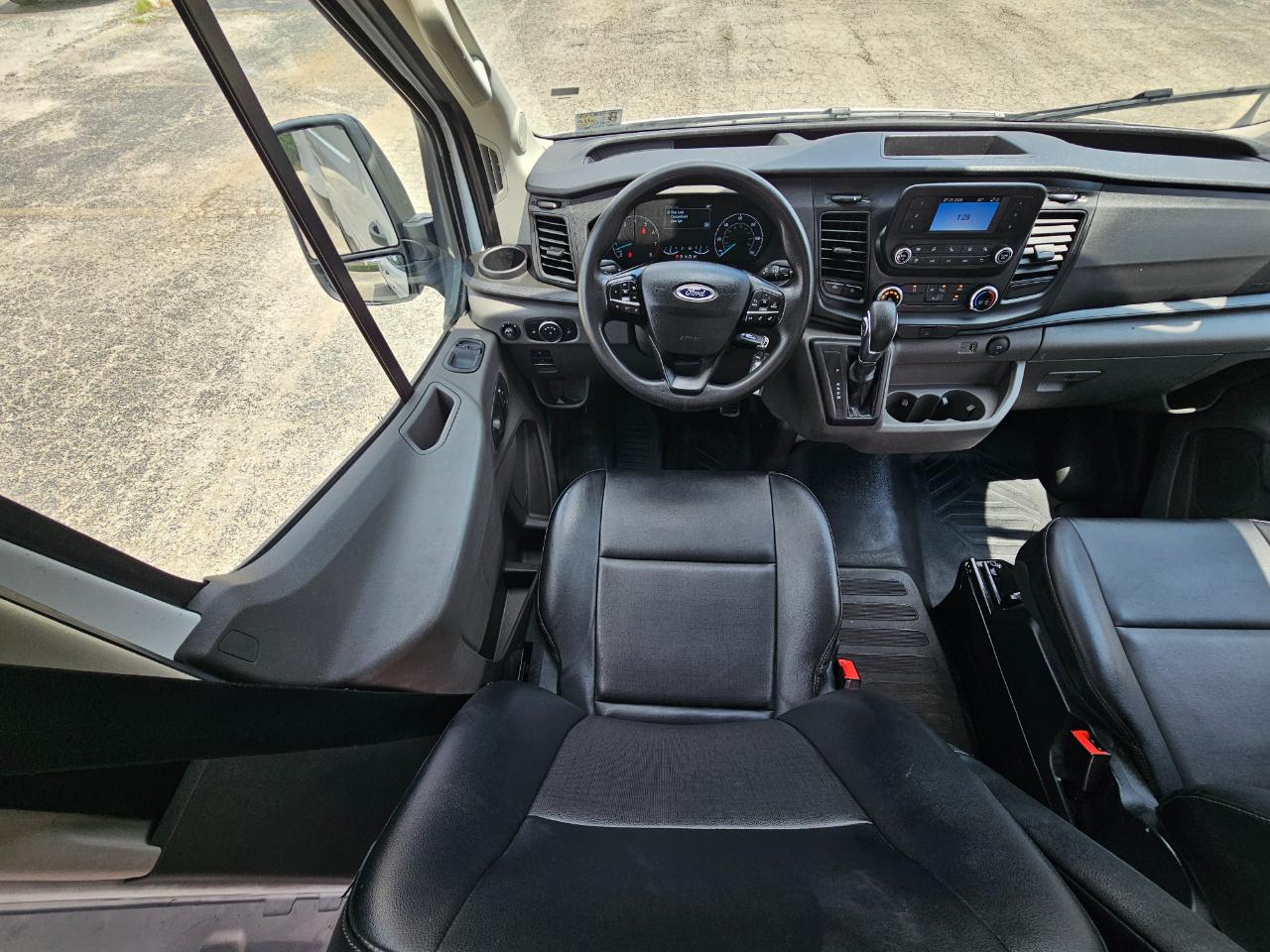 Ford Transit Cargo Van T-250 148" Med Rf 9070 GVWR RWD 2023