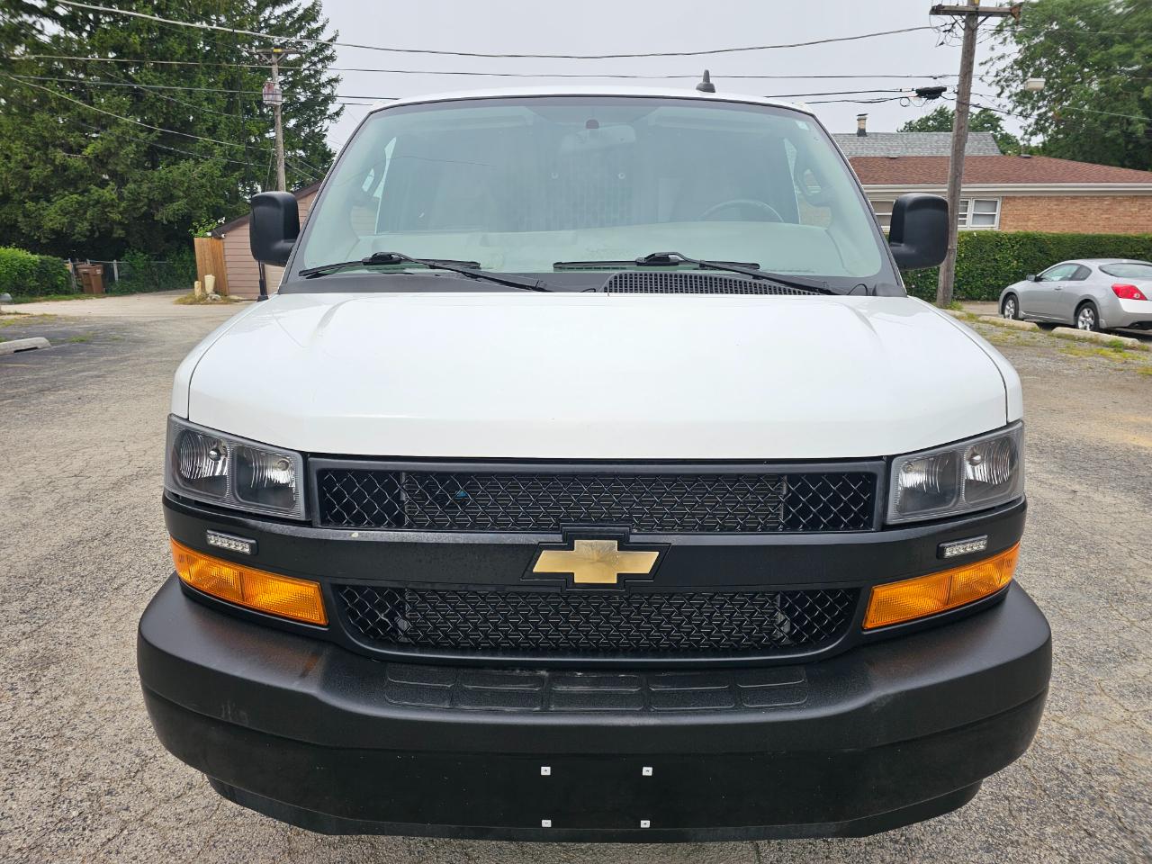 Chevrolet Express Cargo Van RWD 2500 135" 2020