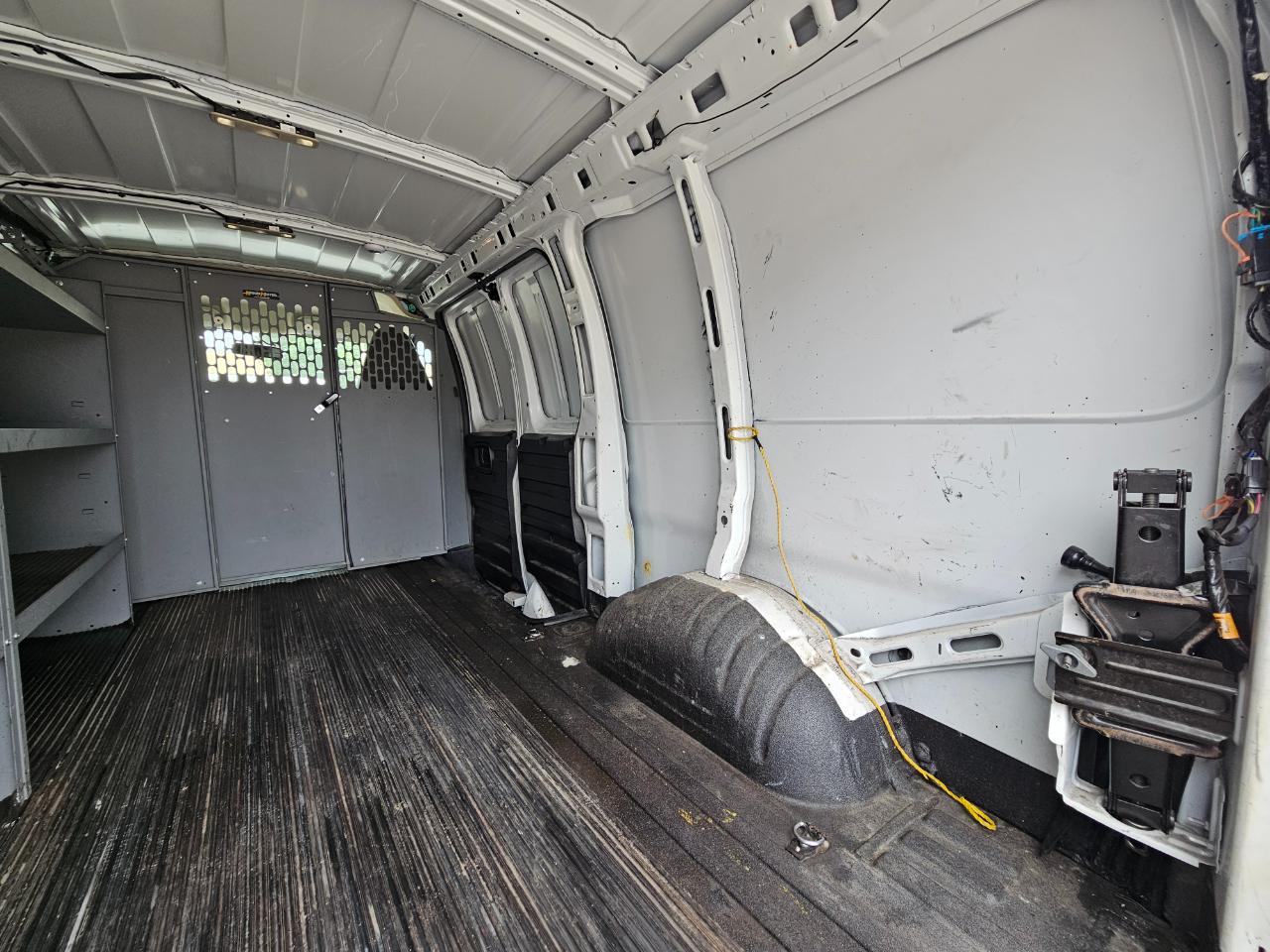 Chevrolet Express Cargo Van RWD 2500 135" 2020