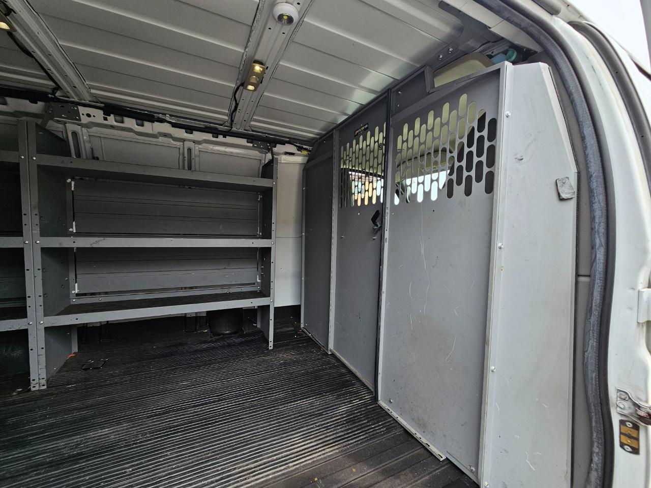 Chevrolet Express Cargo Van RWD 2500 135" 2020