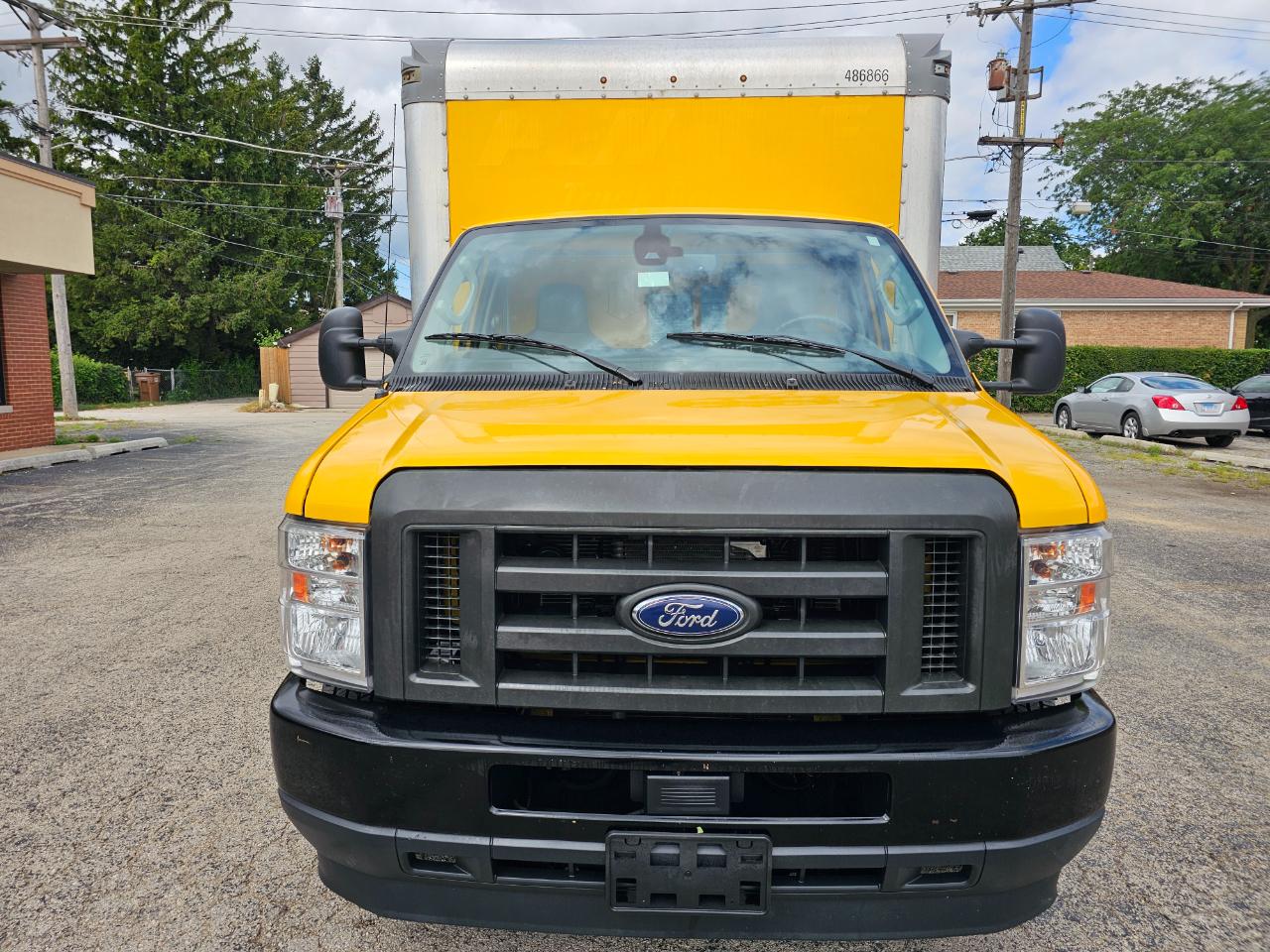 Ford E-Series Cutaway E-350 SRW 138" WB 2022